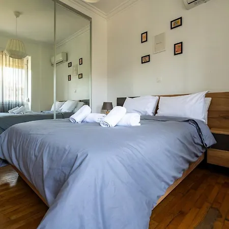 The Acropolis Hideaway 2-bdr Next To Metro