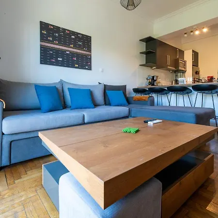 The Acropolis Hideaway 2-bdr Next To Metro * Athens